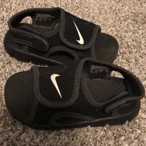 Nike toddler shoes